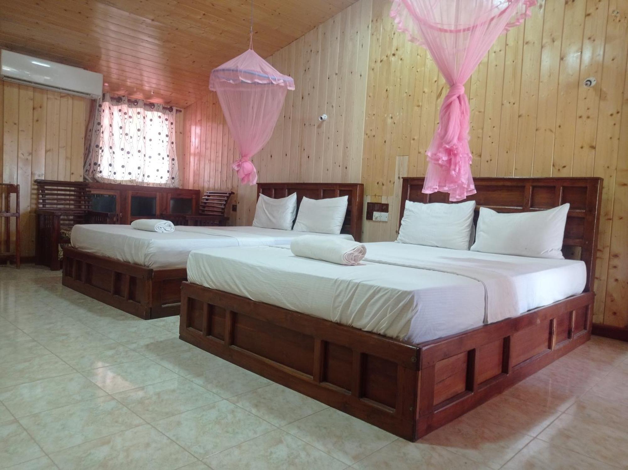 Silver Beach Hotel Trincomalee Exterior foto