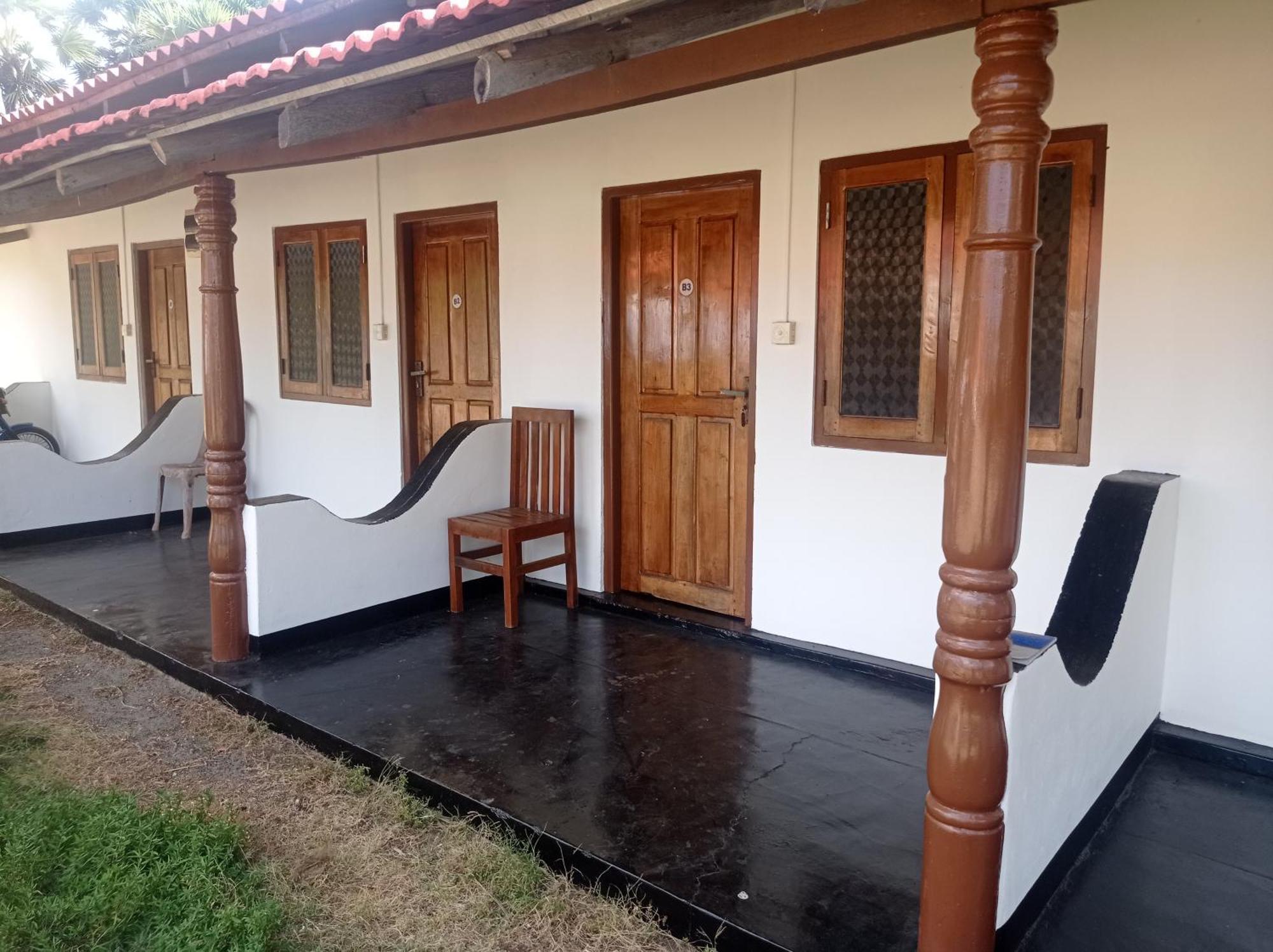 Silver Beach Hotel Trincomalee Exterior foto